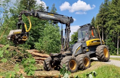 muxeneder-holz-dienstleister-forstbetrieb-holzvermaktung-chiemgau-palling-harvester-10